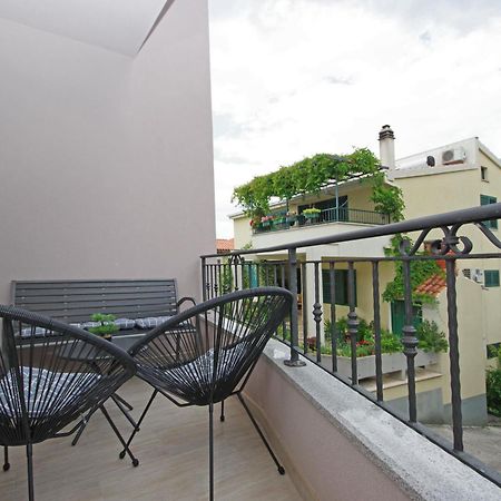 Apartments Luny Makarska Room photo