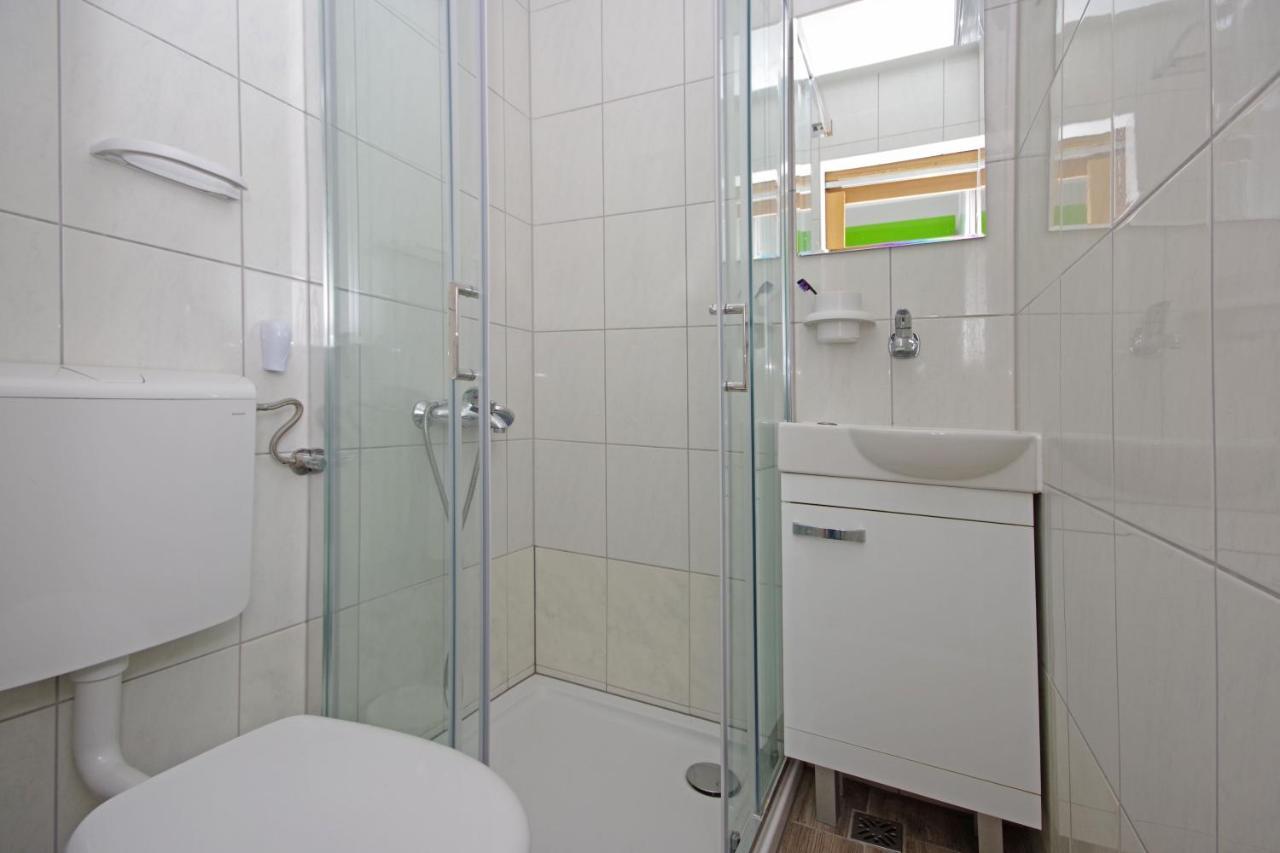 Apartments Luny Makarska Exterior photo