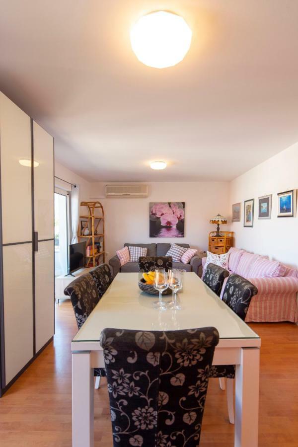 Apartments Luny Makarska Exterior photo